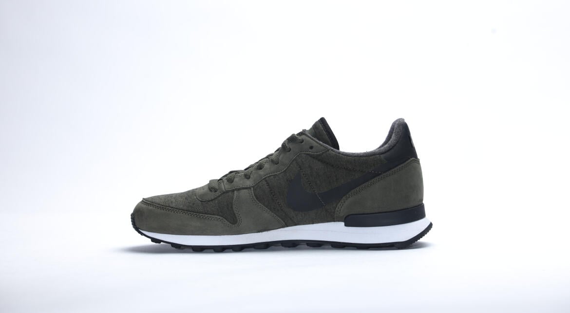 Nike internationalist outlet khaki